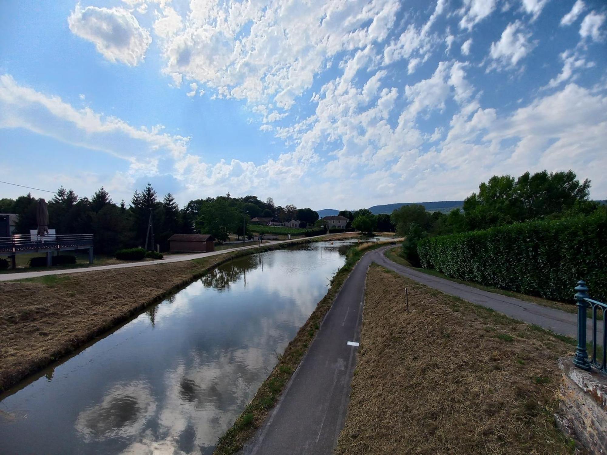 Aupres Du Lavoir Remigny Exteriér fotografie